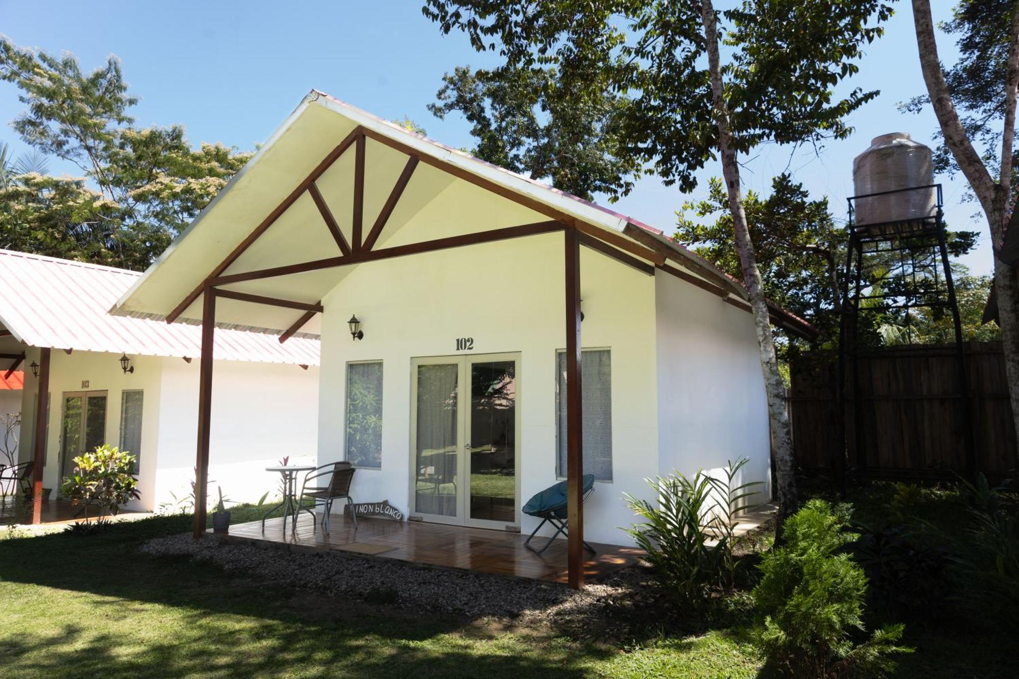 Chaikoni Lodge Pucallpa Exterior photo